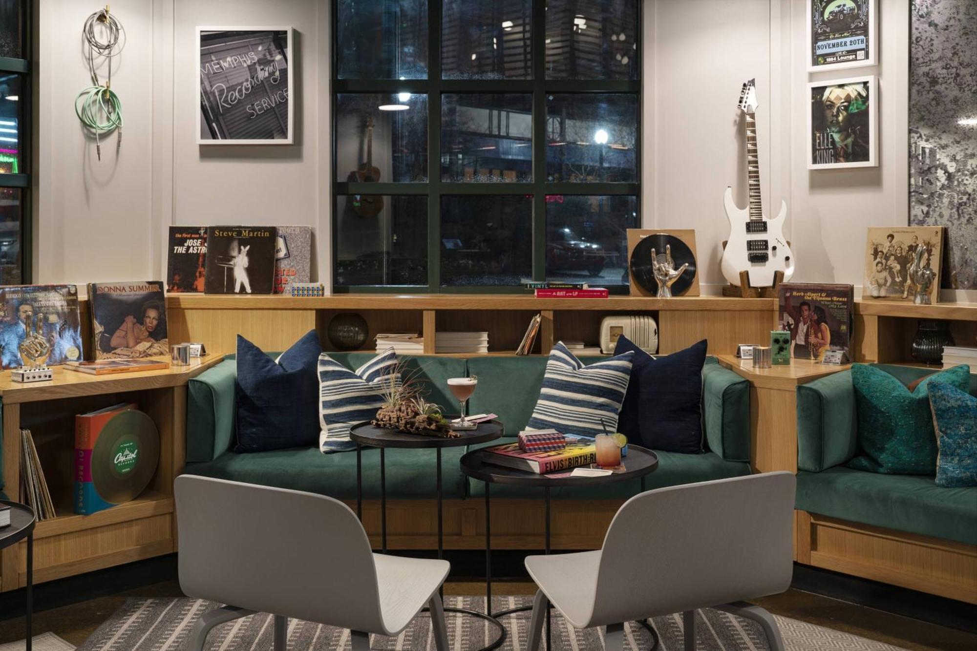 Moxy Downtown Hotel